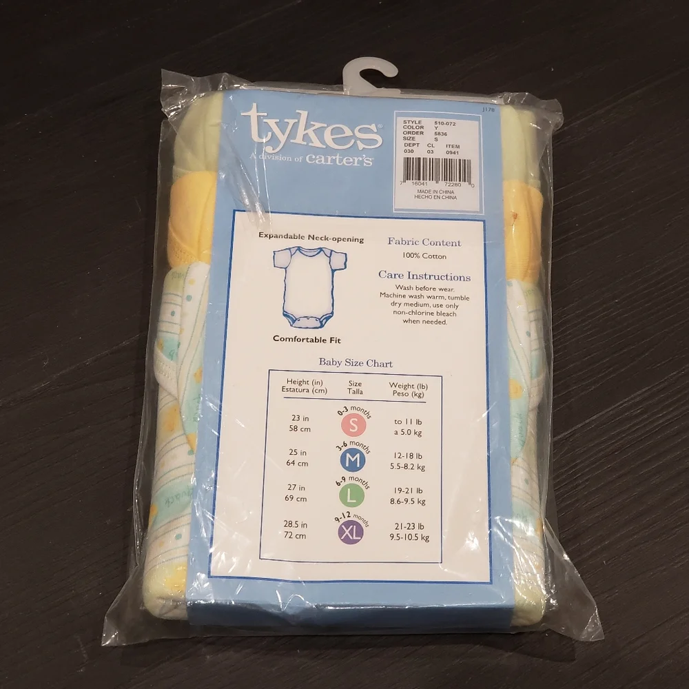 NWT Carter's 3 Bodysuits Pack